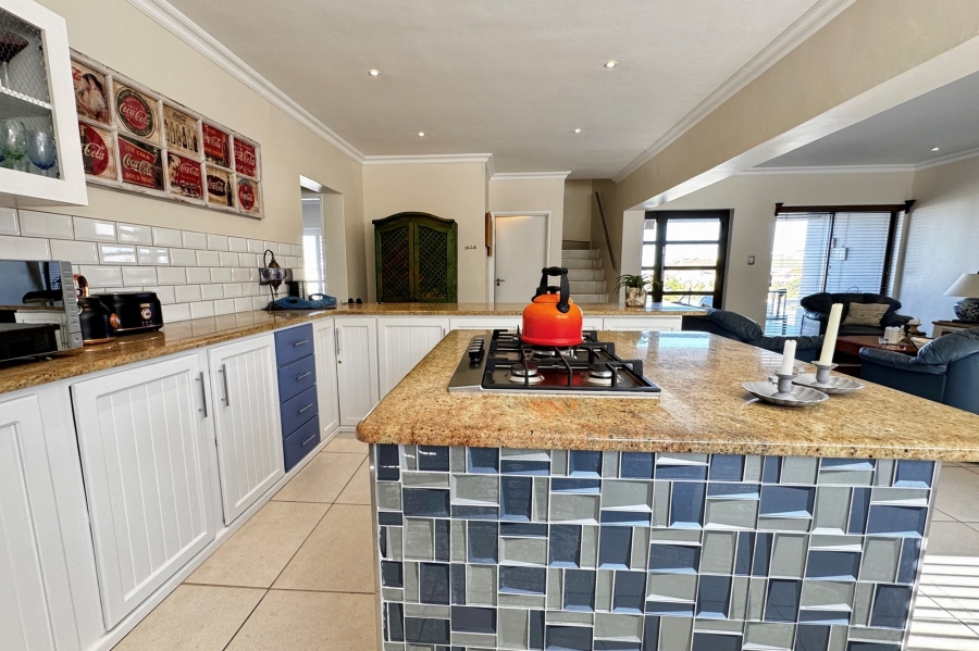 3 Bedroom Property for Sale in Yzerfontein Western Cape